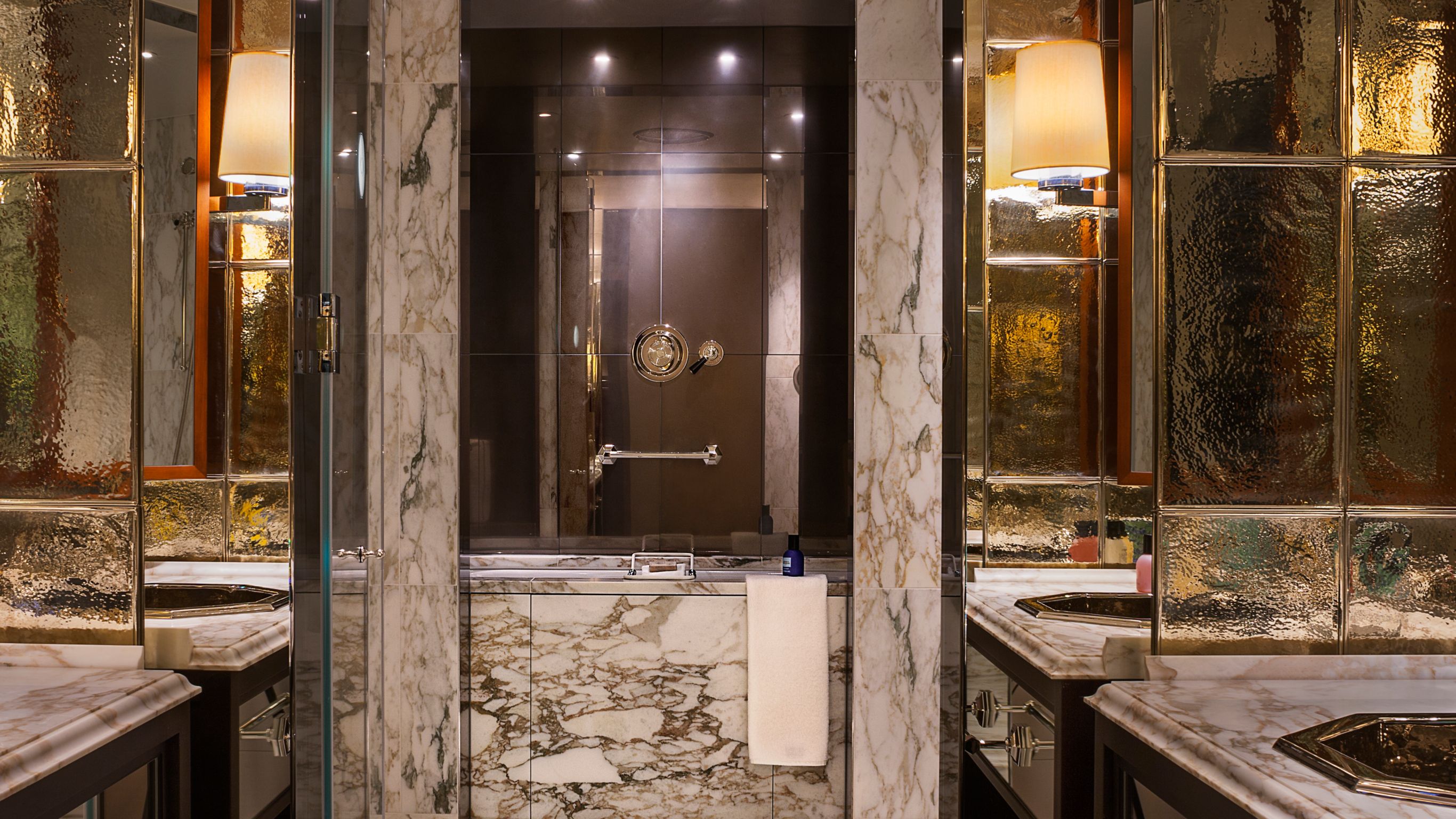 Holborn House Master Bath